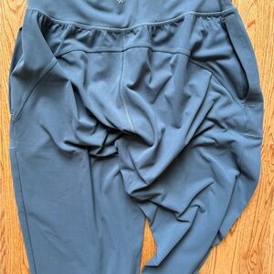 Athleta Salutation Jogger